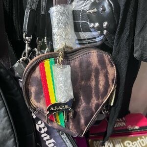 ✨🆕BNWOT!L.A.M.B. X LeSport Sac Leopard Print Heart Wristlet!SUPER RARE!❤️💛💚